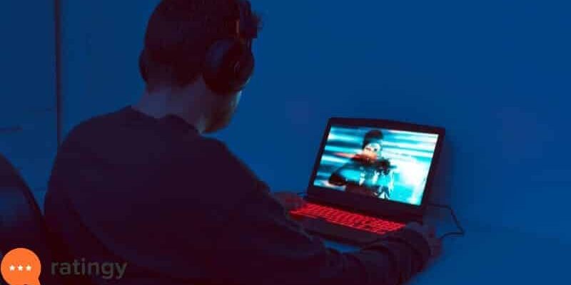 best gaming laptops under 500 - laptops that can run fortnite under 500